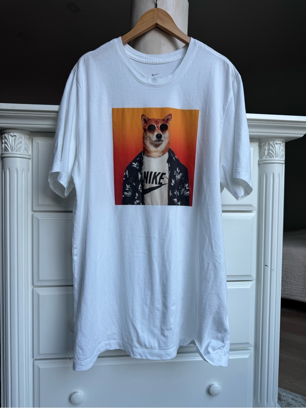 Nike Shiba Inu Dog Graphic T-Shirt – White – Size XL
